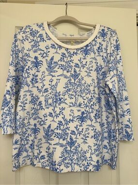 Lilly Pulitzer EEUC Blue Floral & Tall Tales Print Women’s Top - White/Blue